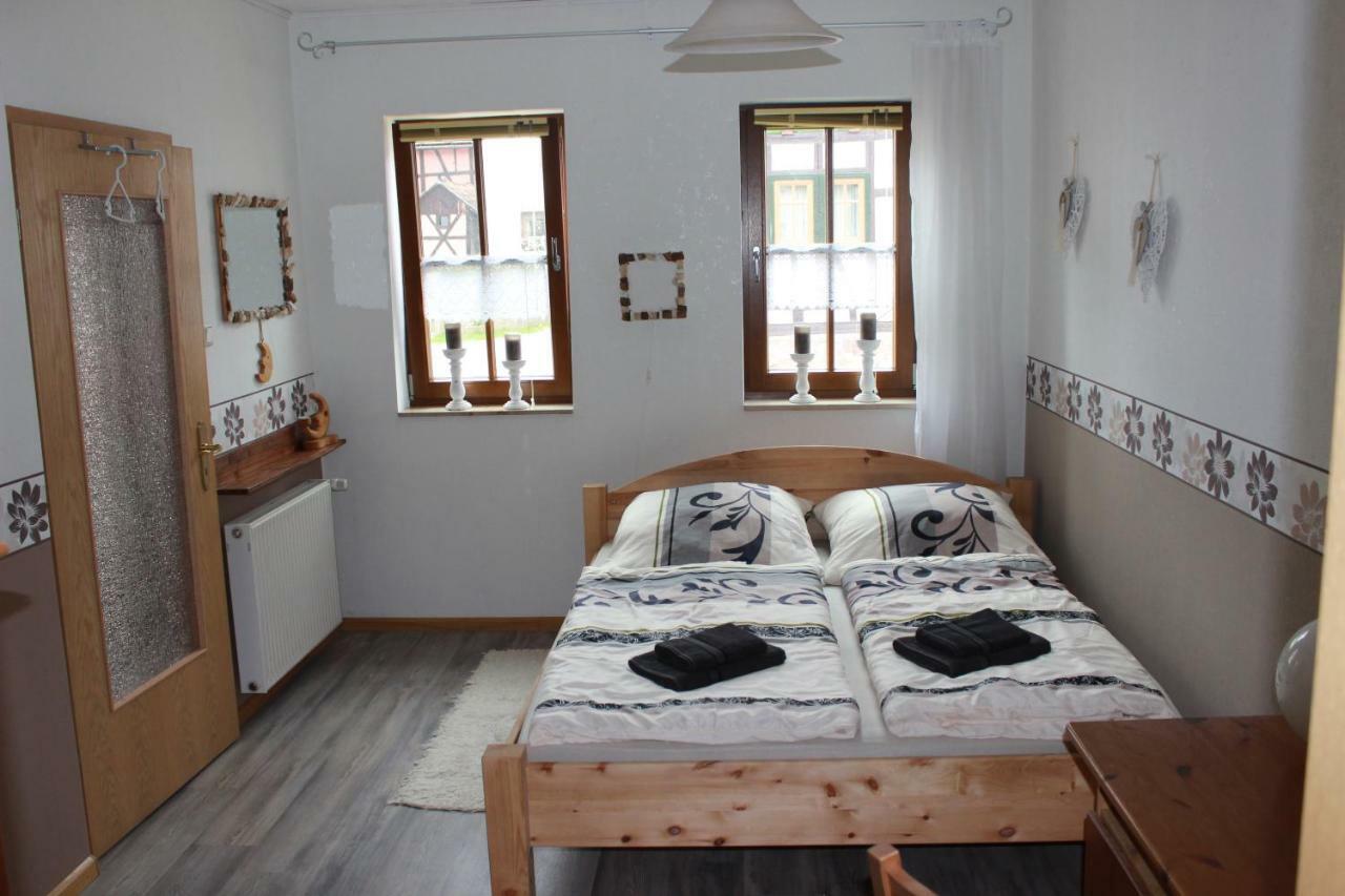 Ferienwohnung Schwarz Benshausen Exterior photo